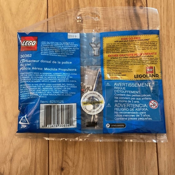 New in Bag LEGO City Sky Police Jetpack - Picture 3 of 3